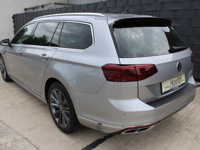 Passat Variant Elegance 'R-Line' 2.0 TDI DSG *Ma