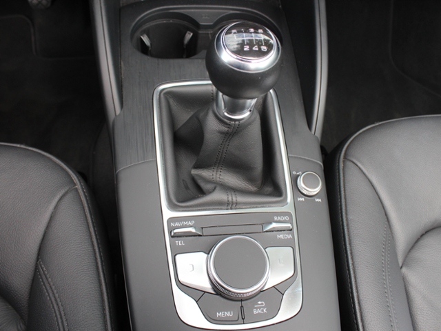 A3 Cabriolet 35 TFSI *LEDER,ACC,LED,NAVI,AHK*