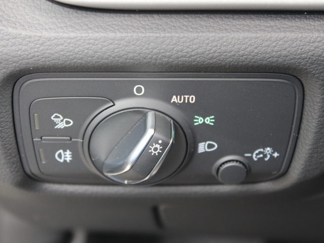 A3 Cabriolet 35 TFSI *LEDER,ACC,LED,NAVI,AHK*