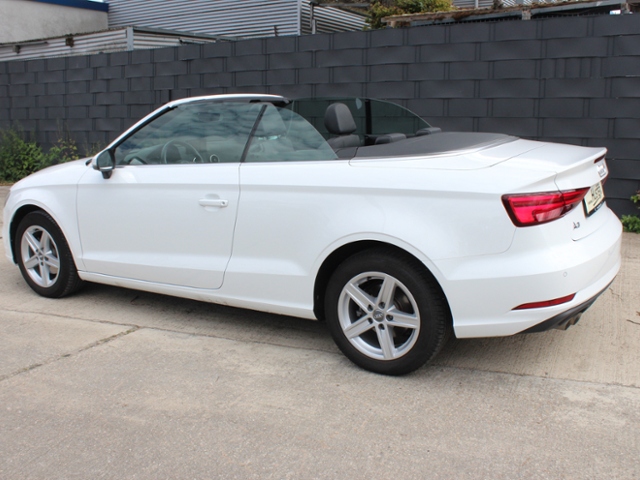 A3 Cabriolet 35 TFSI *LEDER,ACC,LED,NAVI,AHK*