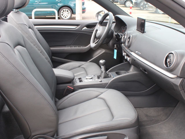 A3 Cabriolet 35 TFSI *LEDER,ACC,LED,NAVI,AHK*