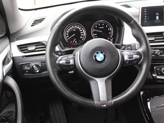 X1 sDrive18i Sport Line *LED,AHK,RFK,NAVI*