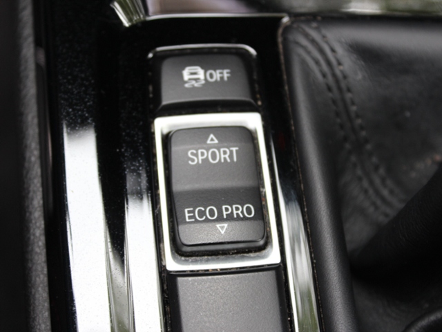X1 sDrive18i Sport Line *LED,AHK,RFK,NAVI*