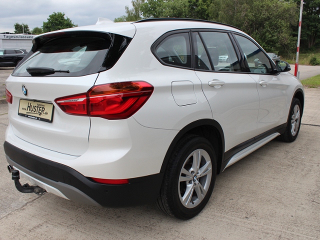 X1 sDrive18i Sport Line *LED,AHK,RFK,NAVI*