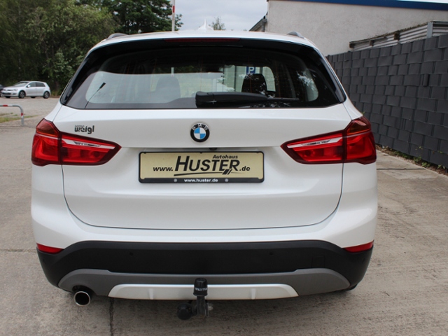 X1 sDrive18i Sport Line *LED,AHK,RFK,NAVI*