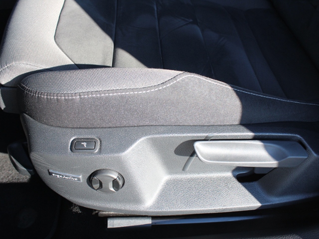 Golf VII Variant CL 2.0 TDI DSG SCR *STHZ,LED,AC