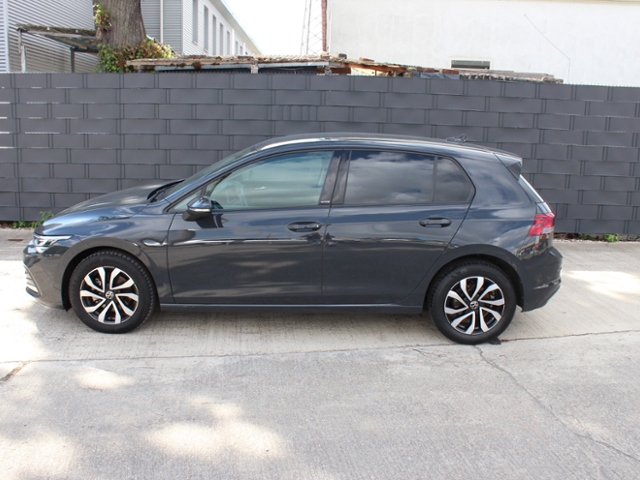 Golf VIII Active 1.5 eTSI DSG**STHZ,AZV**