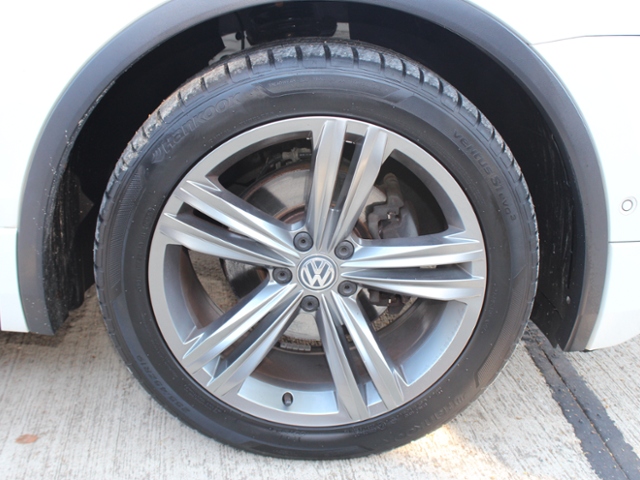 Tiguan Highline R-Line 2.0 TDI SCR DSG 4motion