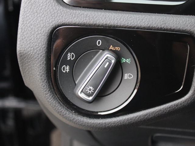 Golf VII IQ.DRIVE 1.5 TSI DSG *ACC,NAVI,FHZ*