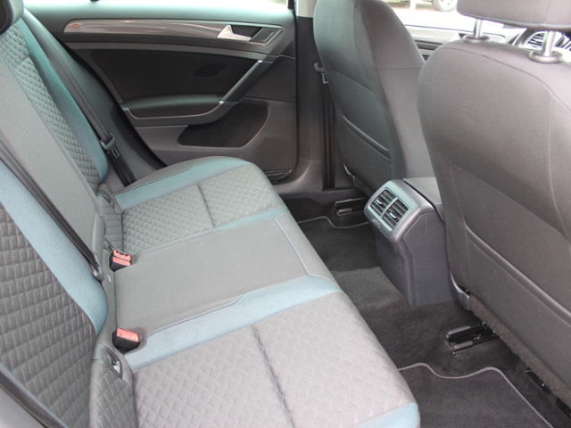Golf VII IQ.DRIVE 1.5 TSI DSG *ACC,NAVI,FHZ*