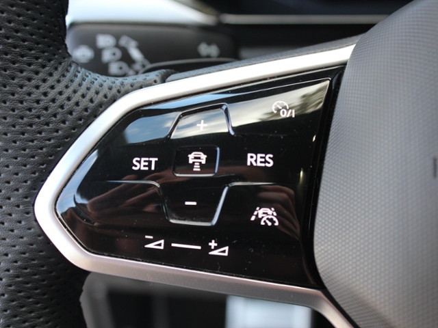 Arteon R-Line 2.0 TDI DSG 4motion*STHZ*