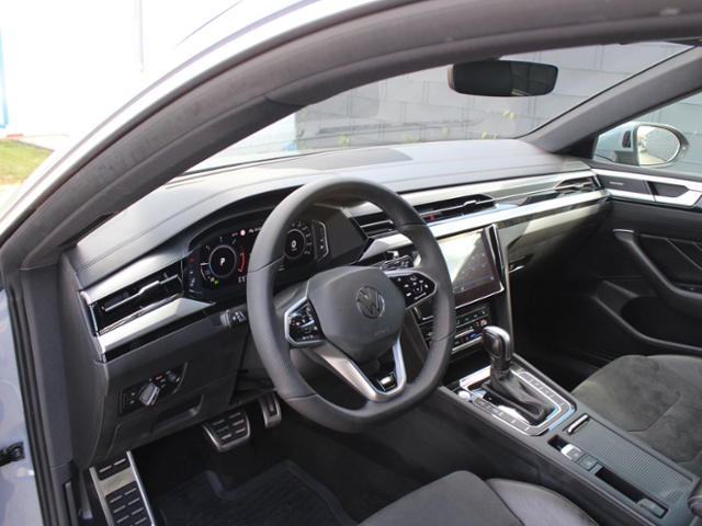 Arteon R-Line 2.0 TDI DSG 4motion*STHZ*