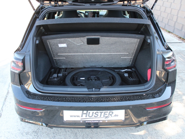 Golf VIII R-Line Black Style 2.0 TSI DSG 4M
