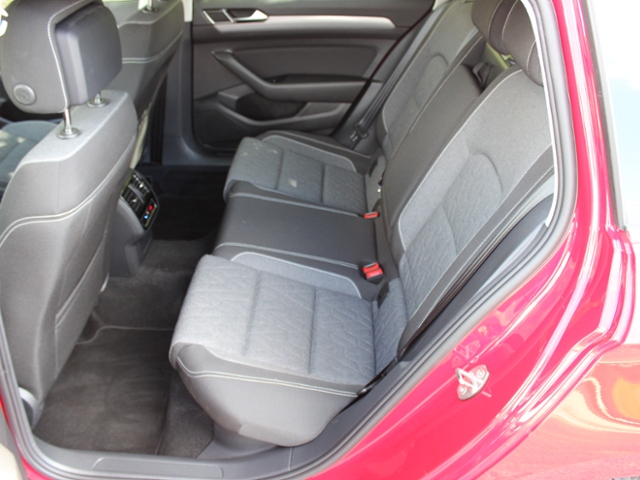 Passat Variant Business 2.0 TDI DSG**AZV,ACC**