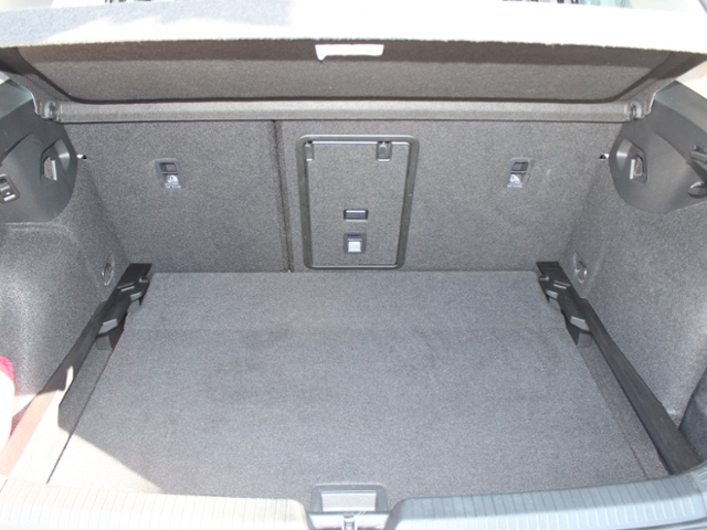 Golf VIII Life 1.5 TSI**MATRIX,AZV,NAVI**