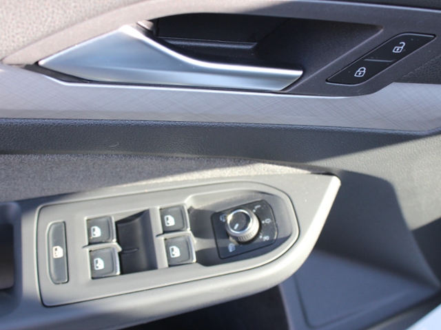 Golf VIII Life 1.5 TSI**MATRIX,AZV,NAVI**