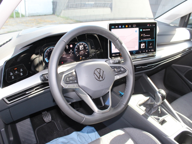Golf VIII Variant Life 1.5 TSI**NUR 1768 km**