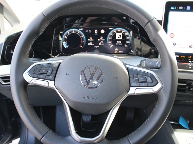 Golf VIII Variant Life 1.5 TSI**NUR 1768 km**