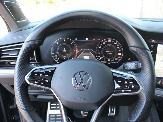 Touareg R-Line 'BLACK STYLE' 3.0 V6 TDI 4Motion