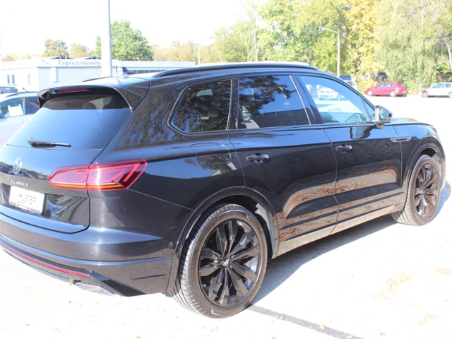 Touareg R-Line 'BLACK STYLE' 3.0 V6 TDI 4Motion