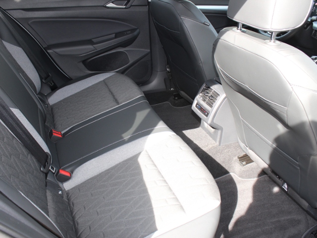 Golf VIII Variant Energy 1.5 TSI**STHZ,NAVI**