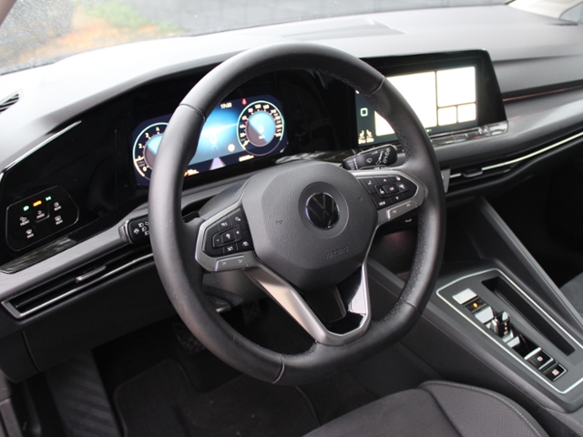 Golf VIII Variant Style 1.5 eTSI DSG**MATRIX**