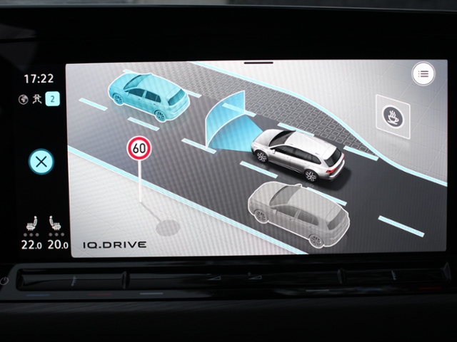 Golf VIII Variant Style 1.5 eTSI DSG**MATRIX**