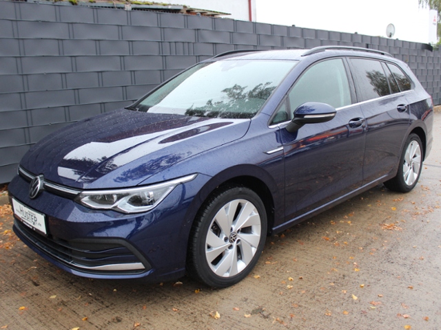 Golf VIII Variant Style 1.5 eTSI DSG**MATRIX**