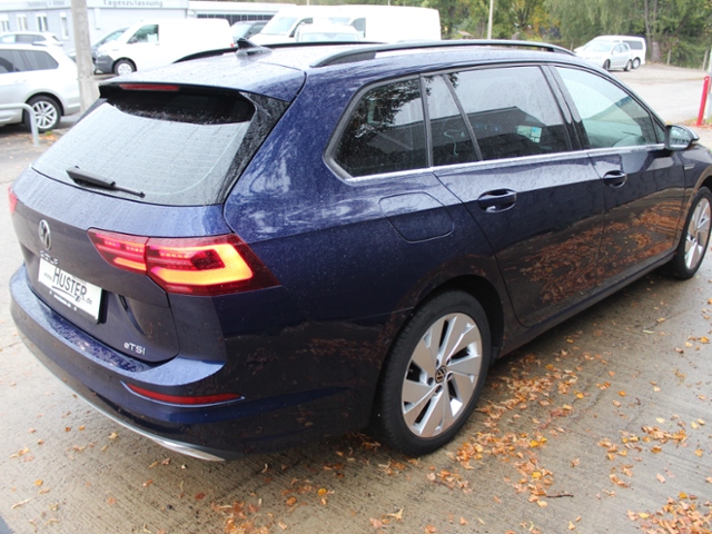 Golf VIII Variant Style 1.5 eTSI DSG**MATRIX**