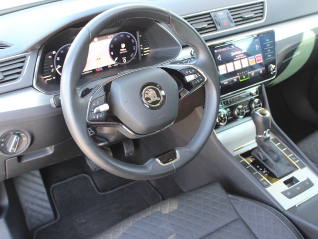 Superb Combi Ambition 1.5 TSI DSG ACT *ACC,NAVI,