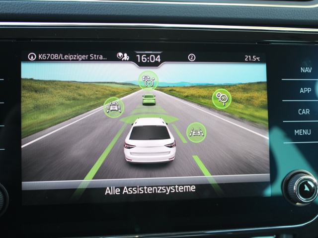 Superb Combi Ambition 1.5 TSI DSG ACT *ACC,NAVI,