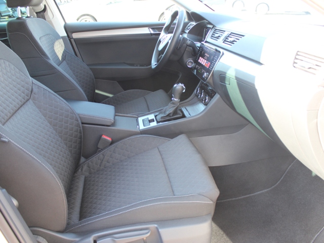 Superb Combi Ambition 1.5 TSI DSG ACT *ACC,NAVI,