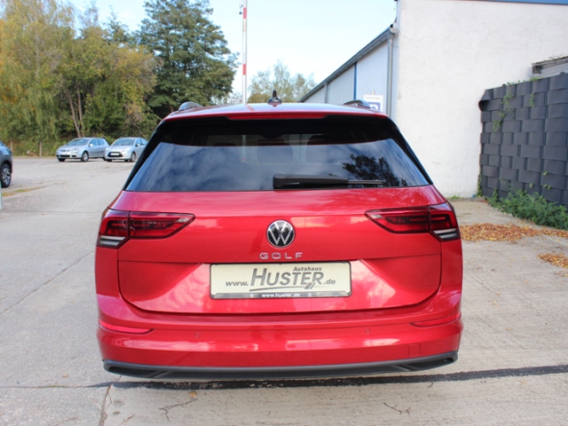 Golf VIII Variant Life 1.5 TSI *STHZ,NAVI,LED*