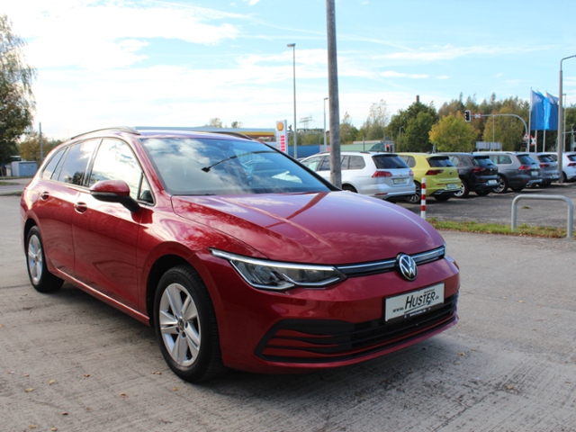 Golf VIII Variant Life 1.5 TSI *STHZ,NAVI,LED*