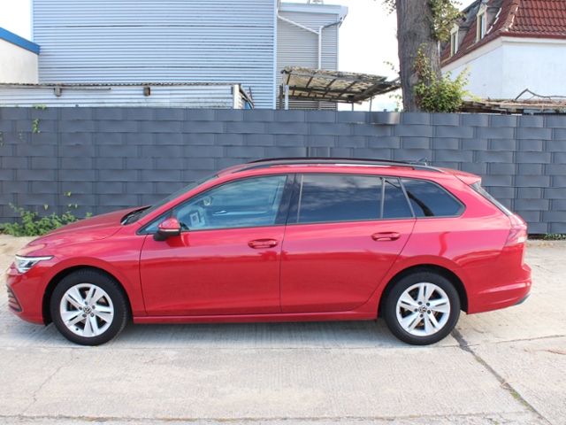 Golf VIII Variant Life 1.5 TSI *STHZ,NAVI,LED*