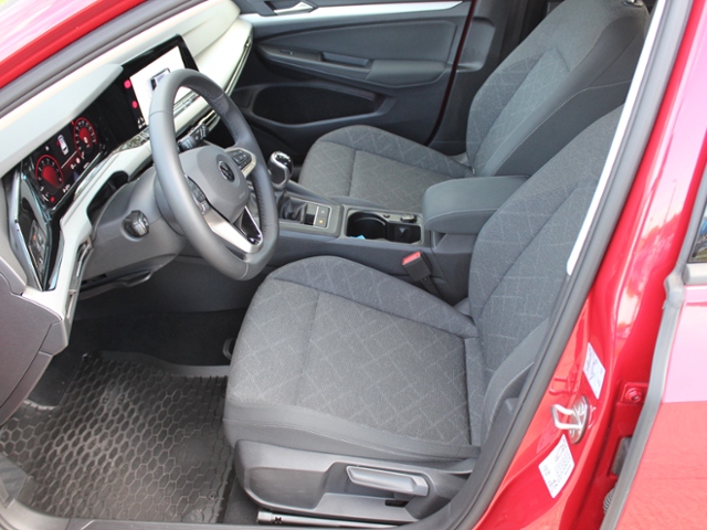 Golf VIII Variant Life 1.5 TSI *STHZ,NAVI,LED*