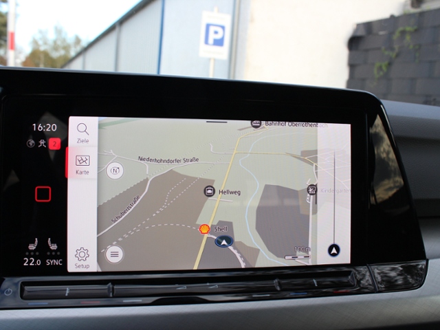 Golf VIII Variant Life 1.5 TSI *STHZ,NAVI,LED*