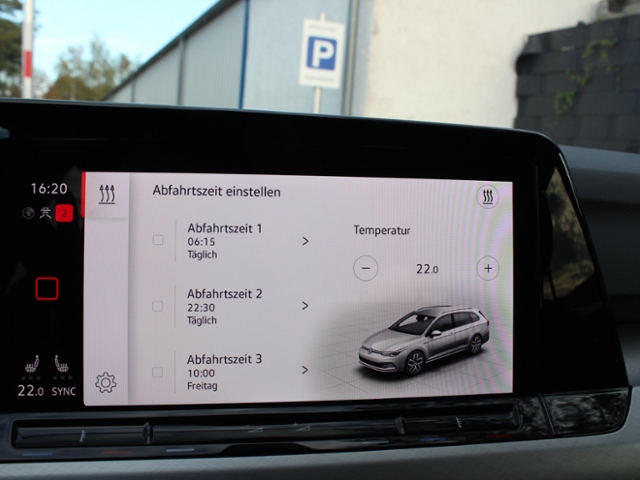 Golf VIII Variant Life 1.5 TSI *STHZ,NAVI,LED*