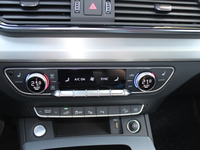 Q5 55 2.0 TFSI e quattro S line *Matrix,AHK,360°