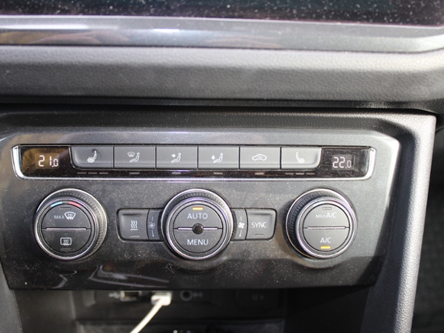 Tiguan Highline 2.0 TDI*STHZ,LED,AZV*