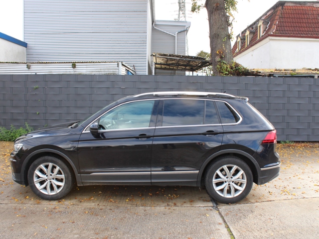 Tiguan Highline 2.0 TDI*STHZ,LED,AZV*