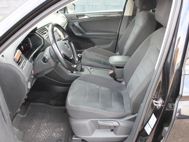 Tiguan Highline 2.0 TDI*STHZ,LED,AZV*