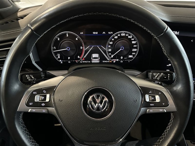 Touareg 3.0 V6 TDI R-Line 4Motion *Matrix,AHK,ST