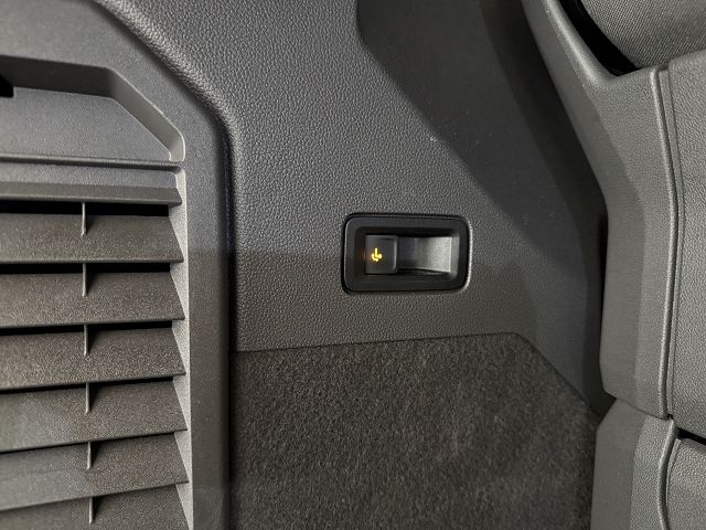 Multivan Edition KR 2.0 TDI DSG *AHK,RFK,NAVI,IQ