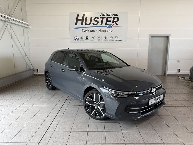 Golf VIII Edition 50 1.5 eTSI DSG *AHK,PANO,DCC*