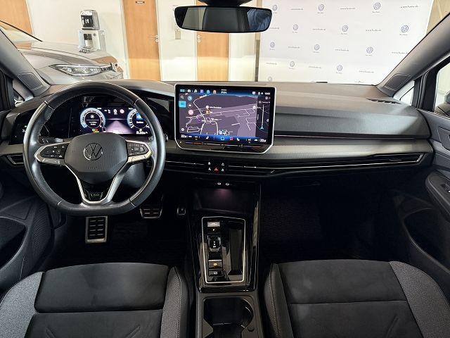 Golf VIII Edition 50 1.5 eTSI DSG *AHK,PANO,DCC*