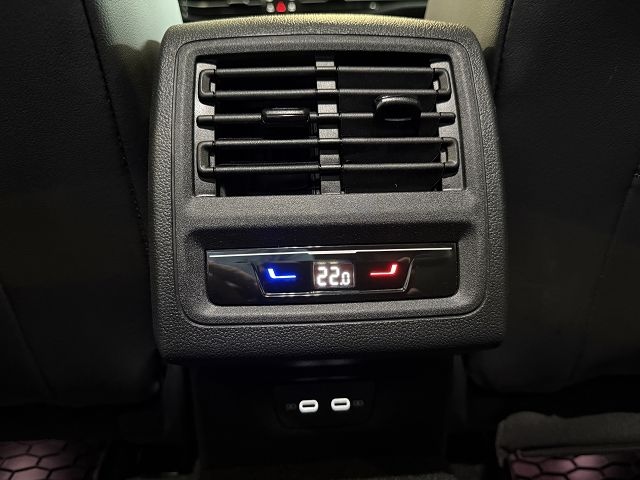 Golf VIII Edition 50 1.5 eTSI DSG *AHK,PANO,DCC*