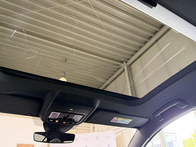 Golf VIII Edition 50 1.5 eTSI DSG *AHK,PANO,DCC*
