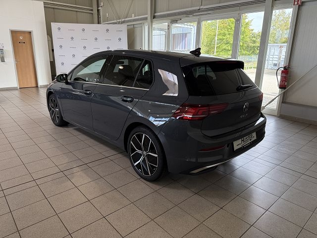 Golf VIII Edition 50 1.5 eTSI DSG *AHK,PANO,DCC*