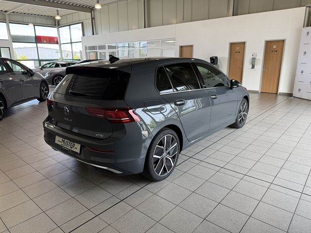 Golf VIII Edition 50 1.5 eTSI DSG *AHK,PANO,DCC*